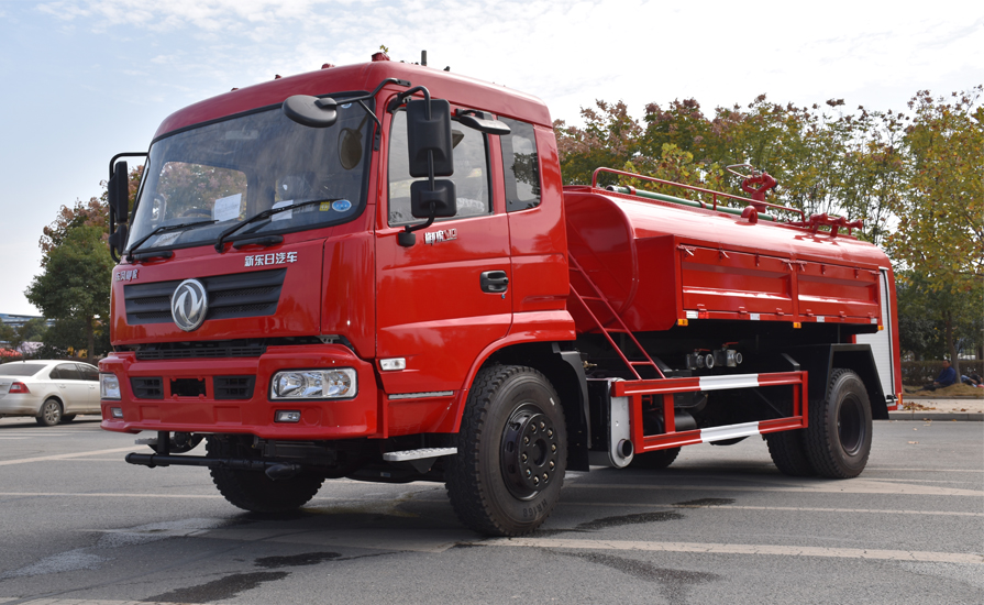 消防車廠家新東日專汽來說說消防車罐體發生生銹有哪些原因及防范措施